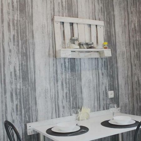 Apartment Квартира Ярослава Мудрого Кривой Рог Екстериор снимка